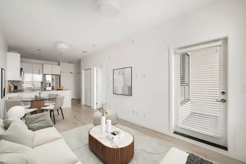403 20362 72B AVENUE - photo 3 of 29