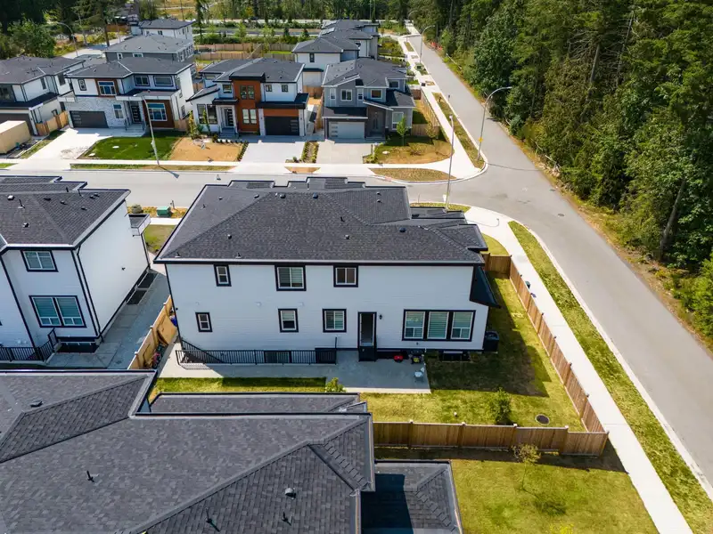 2731 201 STREET - photo 4 of 37