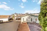 171 EDWARD CRESCENT - thumbnail 2