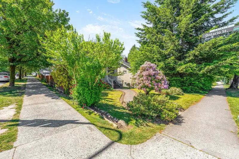 6 W KING EDWARD AVENUE - photo 2 of 19