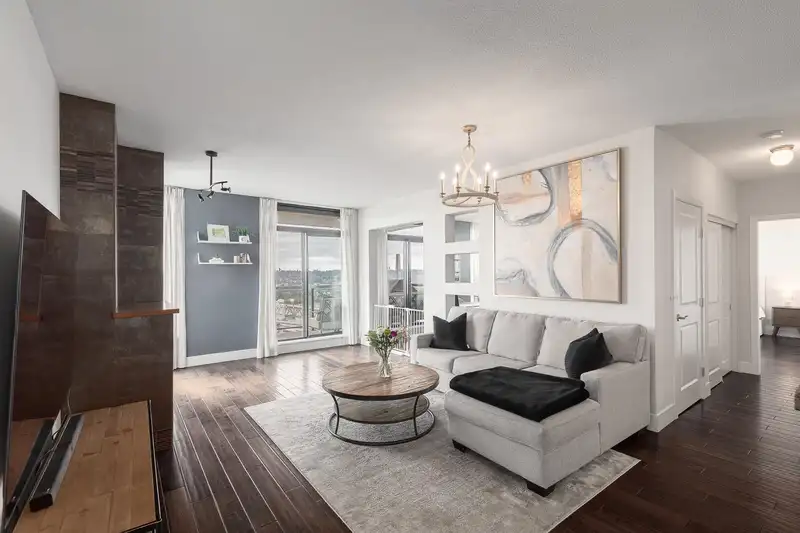 1603 11 E ROYAL AVENUE - photo 2 of 40