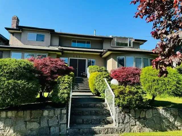 2551 W 35TH AVENUE - photo 2 of 26