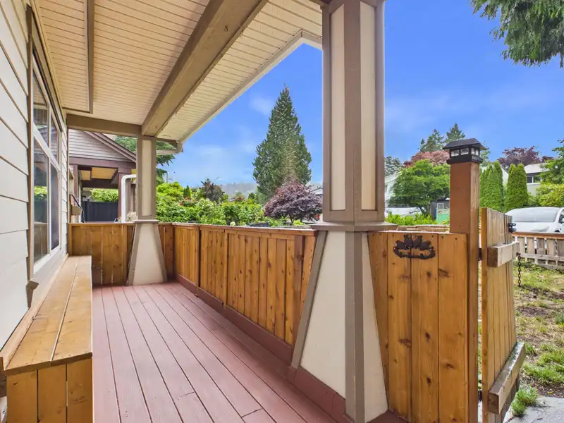 861 GREENE STREET - photo 2 of 31