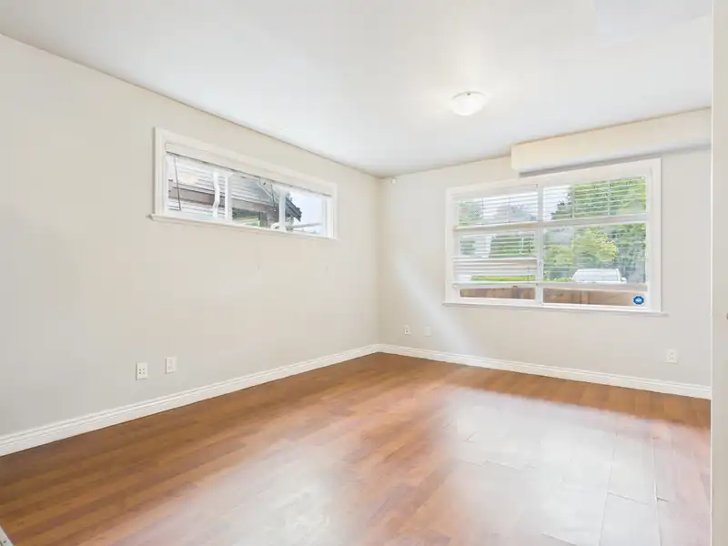 861 GREENE STREET - photo 3 of 31