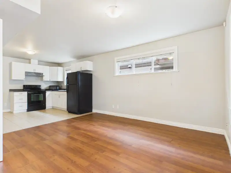 861 GREENE STREET - photo 4 of 31