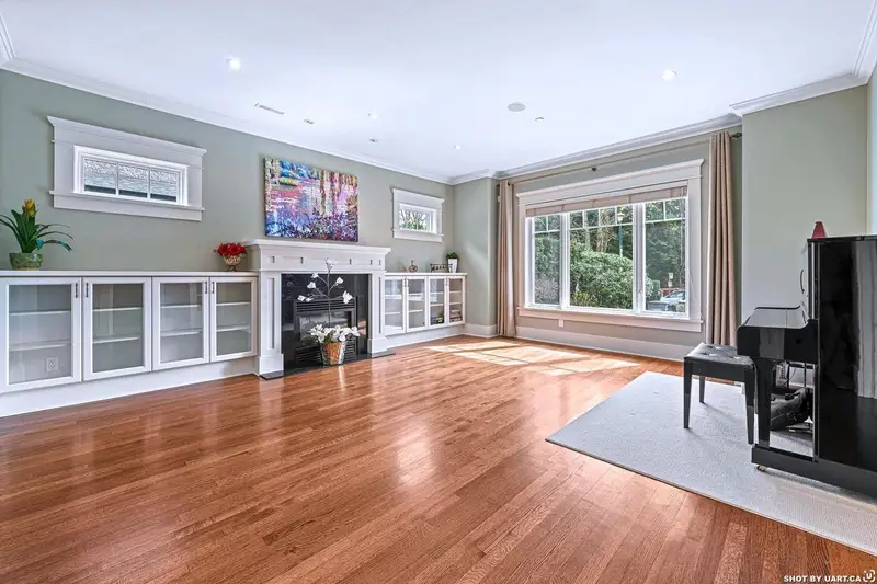 1255 W 26TH AVENUE - photo 4 of 16