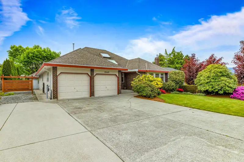 12445 204B STREET - photo 2 of 40