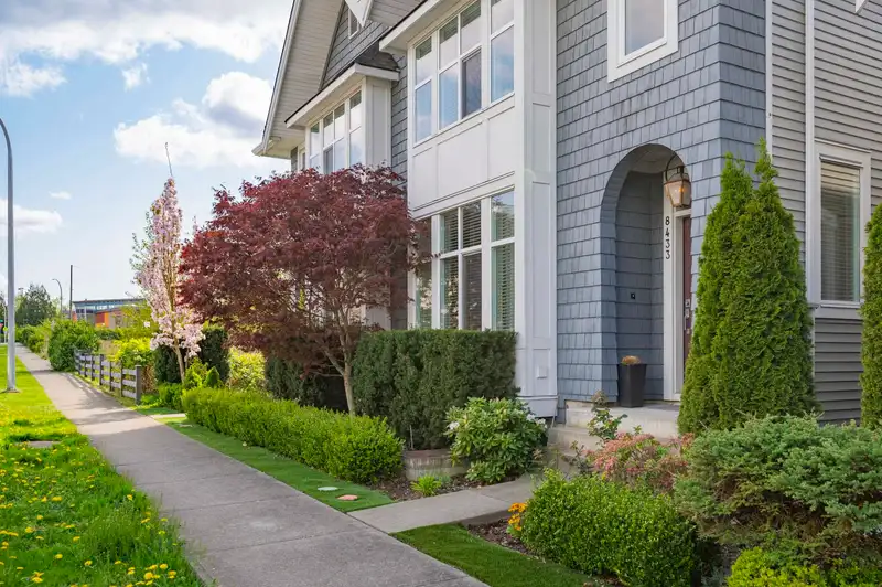 8433 207A STREET - photo 2 of 40