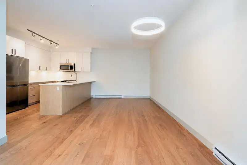 210 6968 ROYAL OAK AVENUE - photo 3 of 21