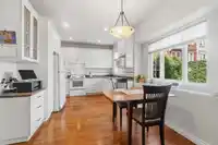 7 2125 CLARKE STREET - thumbnail 10