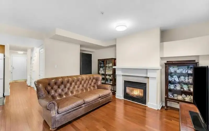 206 2071 W 42ND AVENUE - photo 2 of 24
