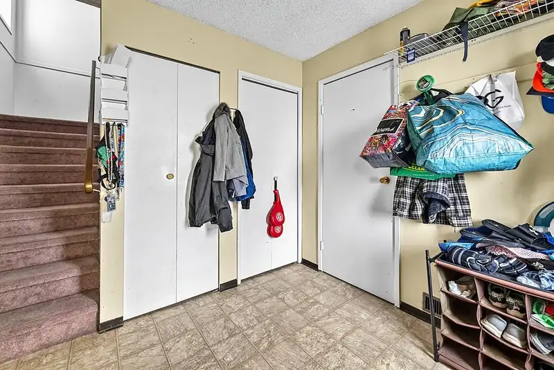 5343 NEVILLE STREET - photo 3 of 31