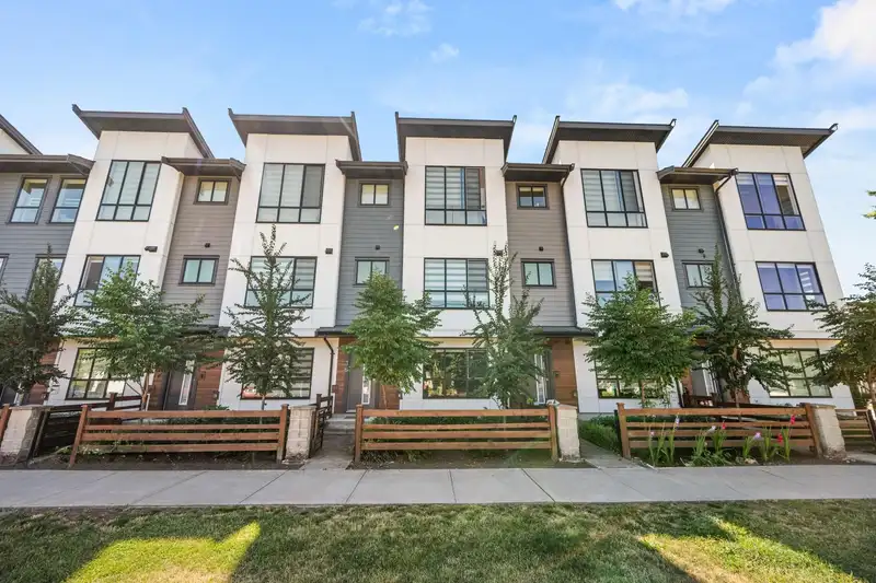 36 7177 194A STREET - photo 1 of 39