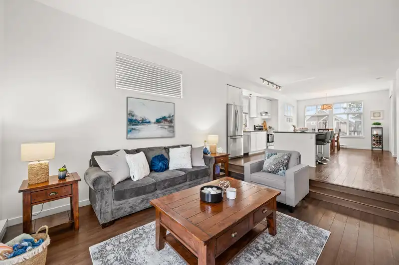 1 14955 60 AVENUE - photo 3 of 31