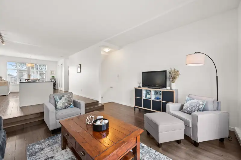 1 14955 60 AVENUE - photo 4 of 31