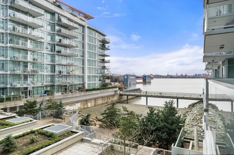 107 175 VICTORY SHIP WAY - photo 1 of 3