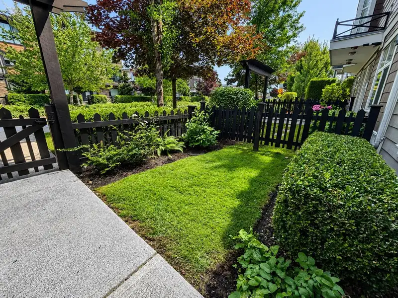 72 20852 77A AVENUE - photo 4 of 10