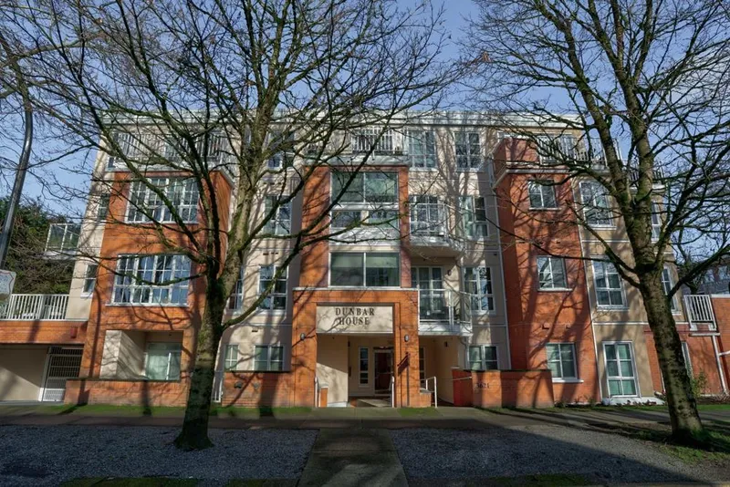 402 3621 W 26TH AVENUE - photo 2 of 25