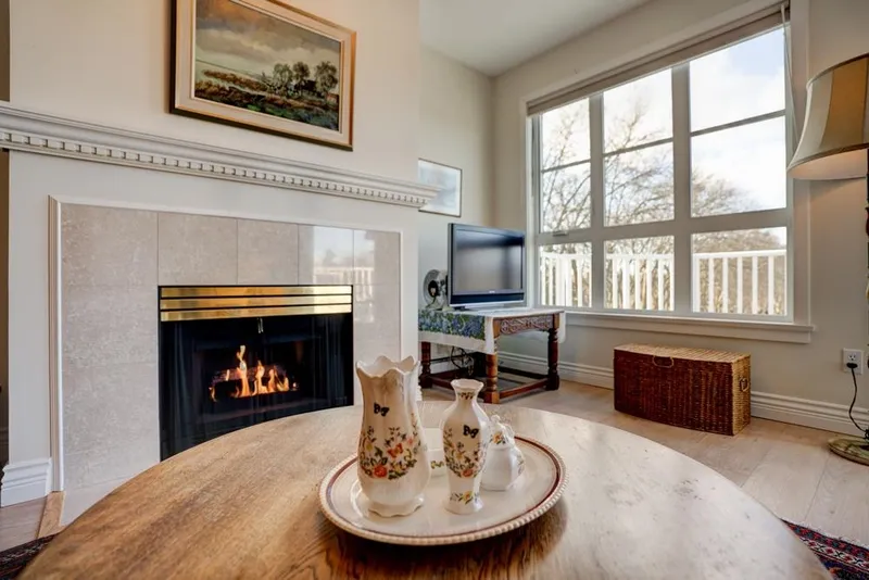 402 3621 W 26TH AVENUE - photo 4 of 25