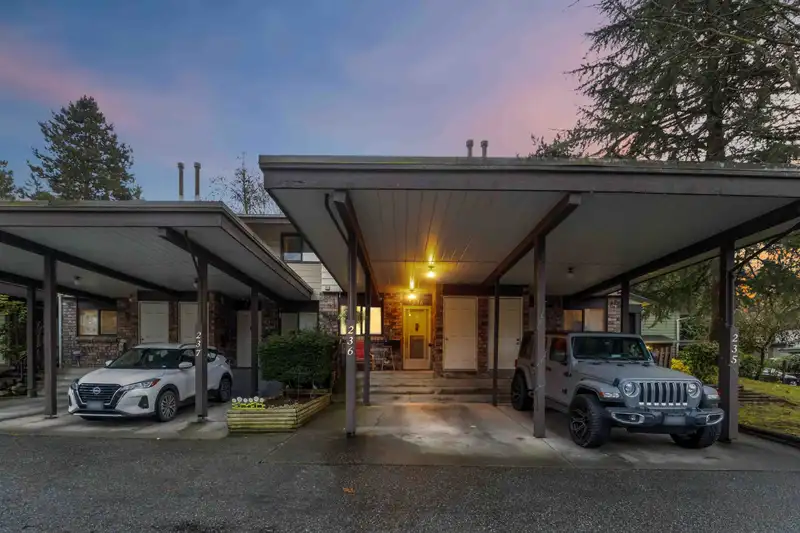 236 7447 140 STREET - photo 1 of 32
