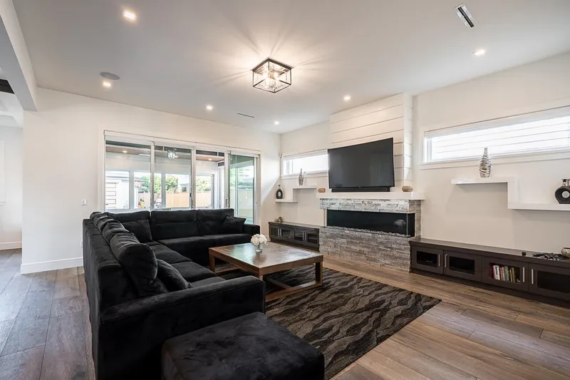 4929 53 STREET - photo 3 of 25