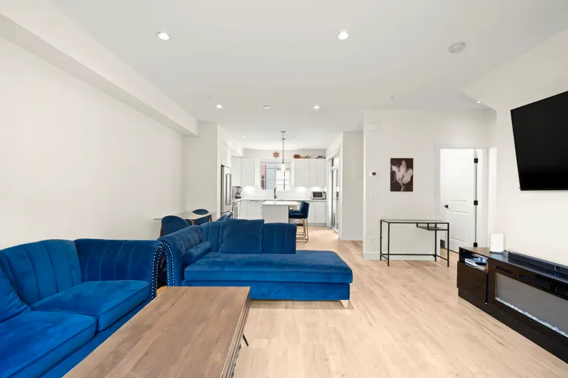 37 19897 75A AVENUE - photo 2 of 25