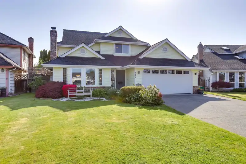 4590 AURORA COURT - photo 1 of 32