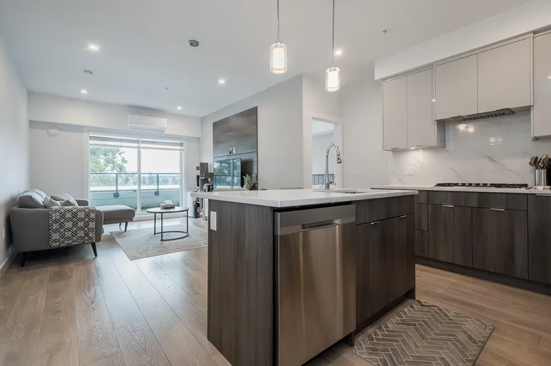 506 14438 72 AVENUE - photo 2 of 2