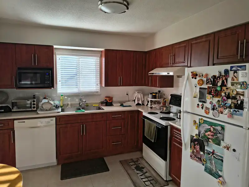 332 AVALON DRIVE - photo 3 of 19