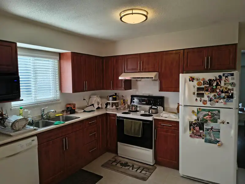 332 AVALON DRIVE - photo 4 of 19