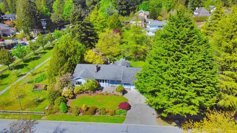 12825 22 AVENUE - photo 2 of 40