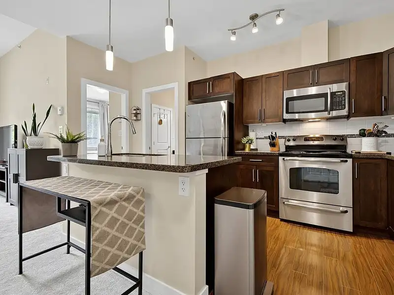 404 33898 PINE STREET - photo 2 of 29