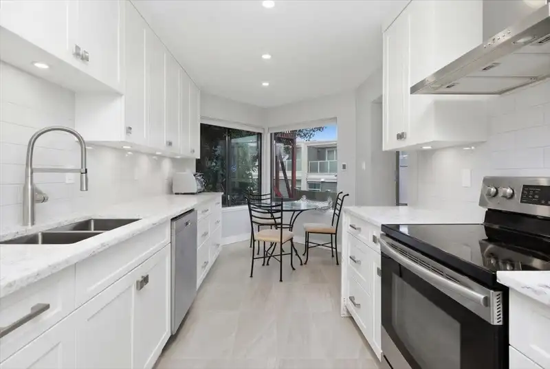 101 1005 W 7TH AVENUE - photo 1 of 17