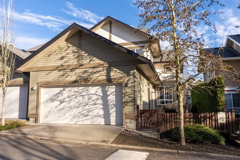 6879 195A STREET - photo 2 of 25