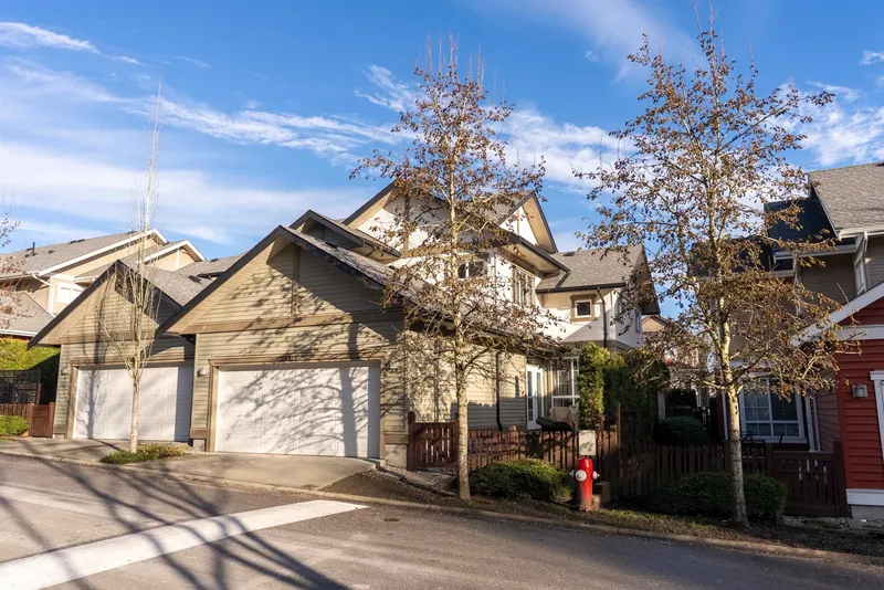 6879 195A STREET - photo 3 of 25