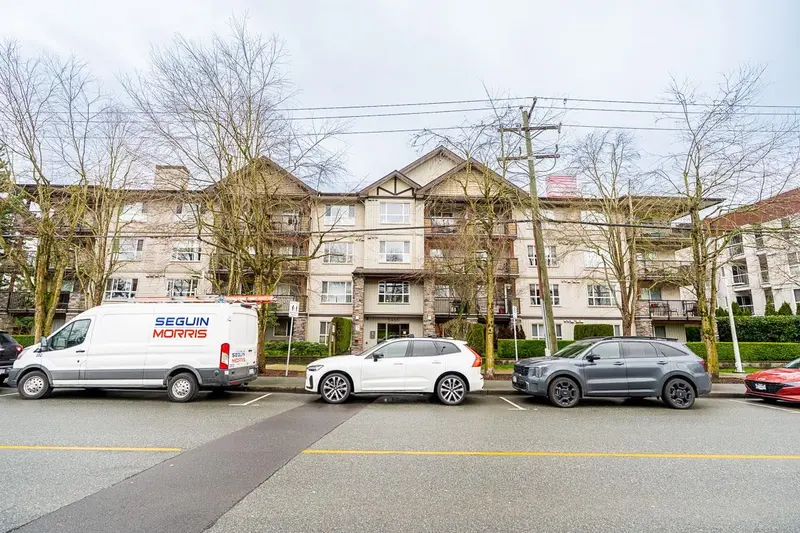 313 5465 203 STREET - photo 3 of 25