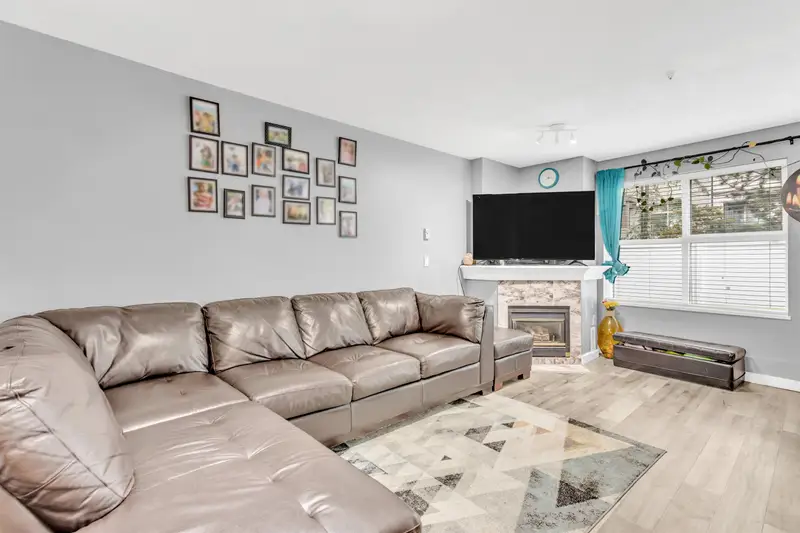 112 14885 100 AVENUE AVENUE - photo 2 of 21