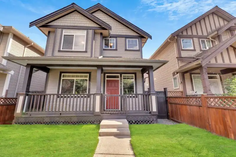 23962 DEWDNEY TRUNK ROAD - photo 1 of 40