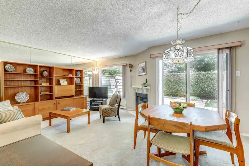 82 6622 BAKER ROAD - photo 2 of 33