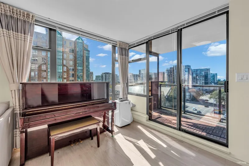 902 5933 COONEY ROAD - photo 3 of 18