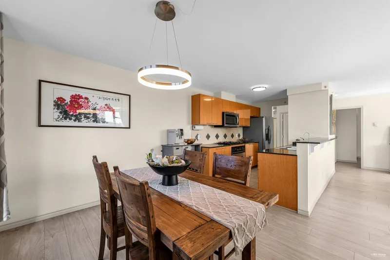 902 5933 COONEY ROAD - photo 4 of 18