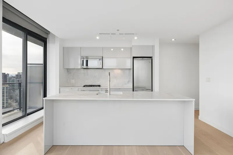 2904 108 W CORDOVA STREET - photo 3 of 23