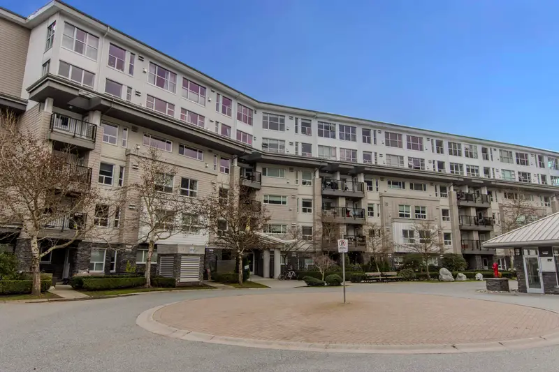 612 1212 MAIN STREET - photo 3 of 25