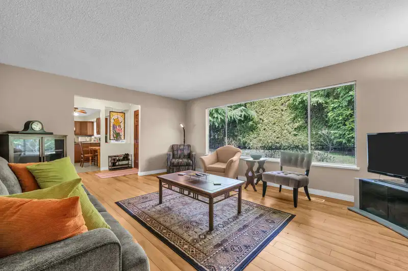 27098 29 AVENUE - photo 1 of 29