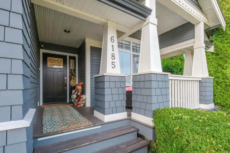 6185 167A STREET - photo 2 of 25