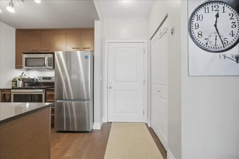 310 2343 ATKINS AVENUE - photo 3 of 29