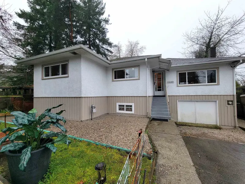 11037 131 STREET - photo 2 of 25