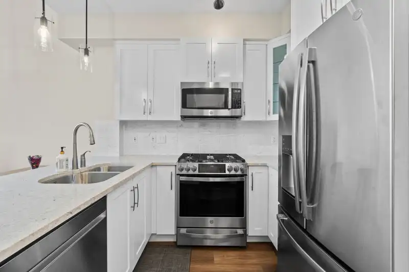 524 11077 RAVINE ROAD - photo 3 of 33