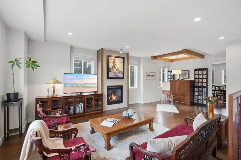 65 15988 32 AVENUE - photo 4 of 25