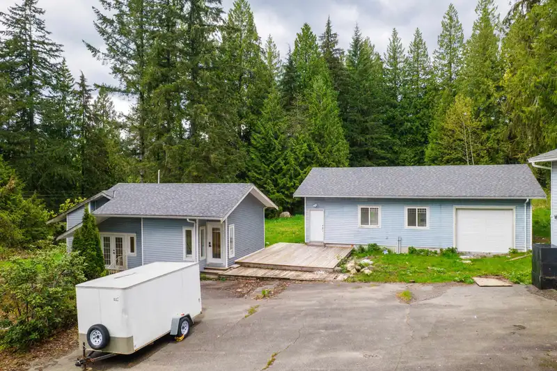 11554 284 STREET - photo 2 of 26